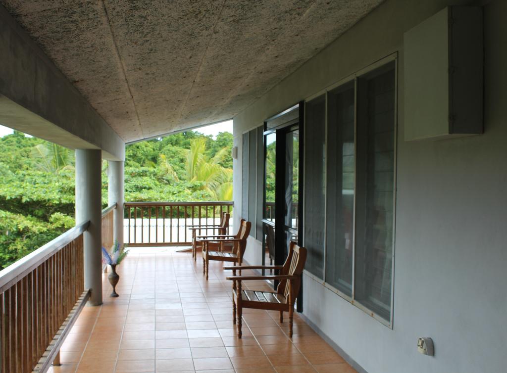 Lusia'S Lagoon Chalets Salelologa Exterior foto